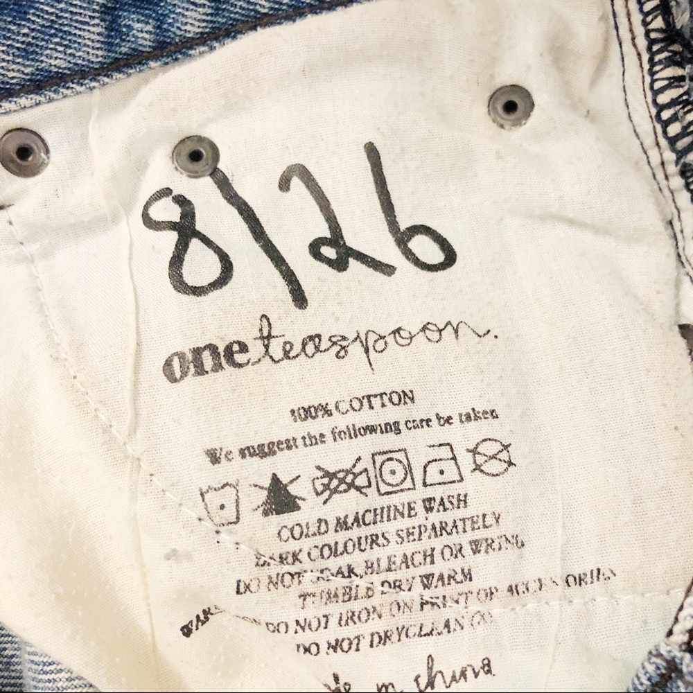 One Teaspoon Jean Shorts - Picture 3 of 3